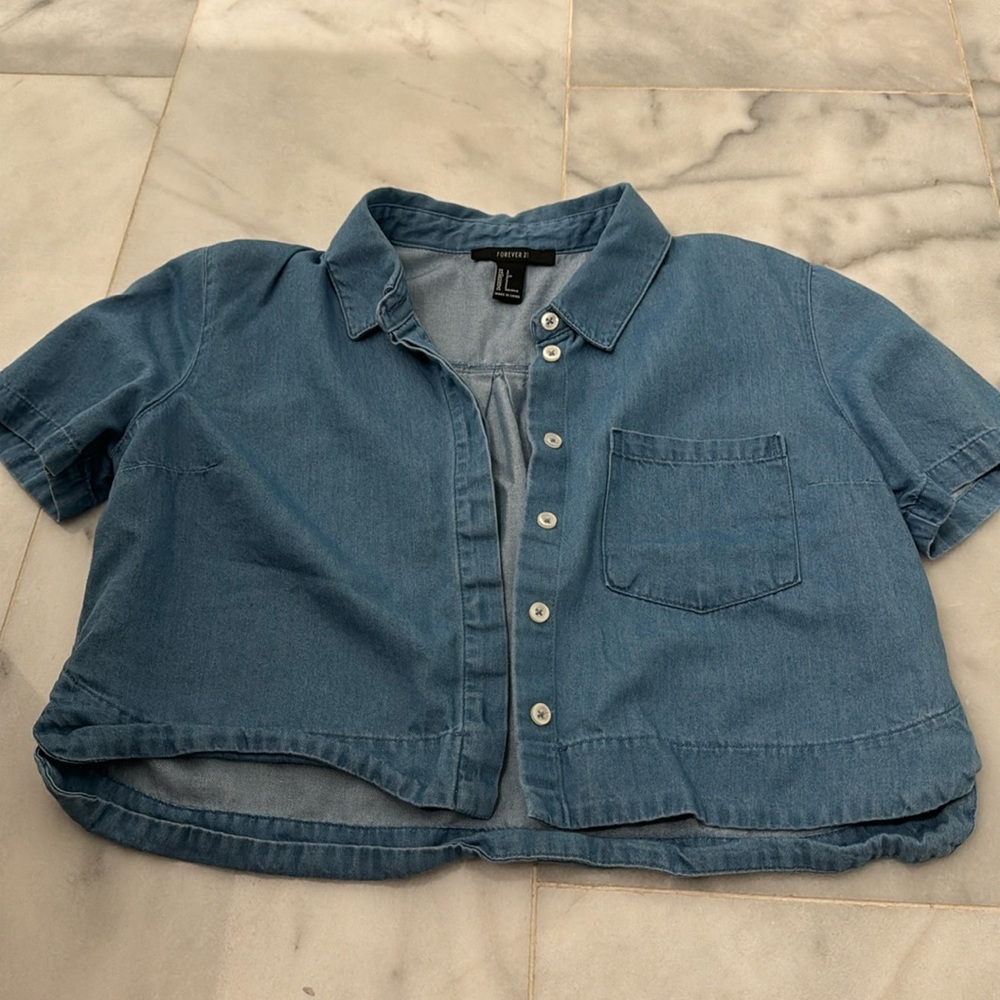 Forever 21 button down crop top
